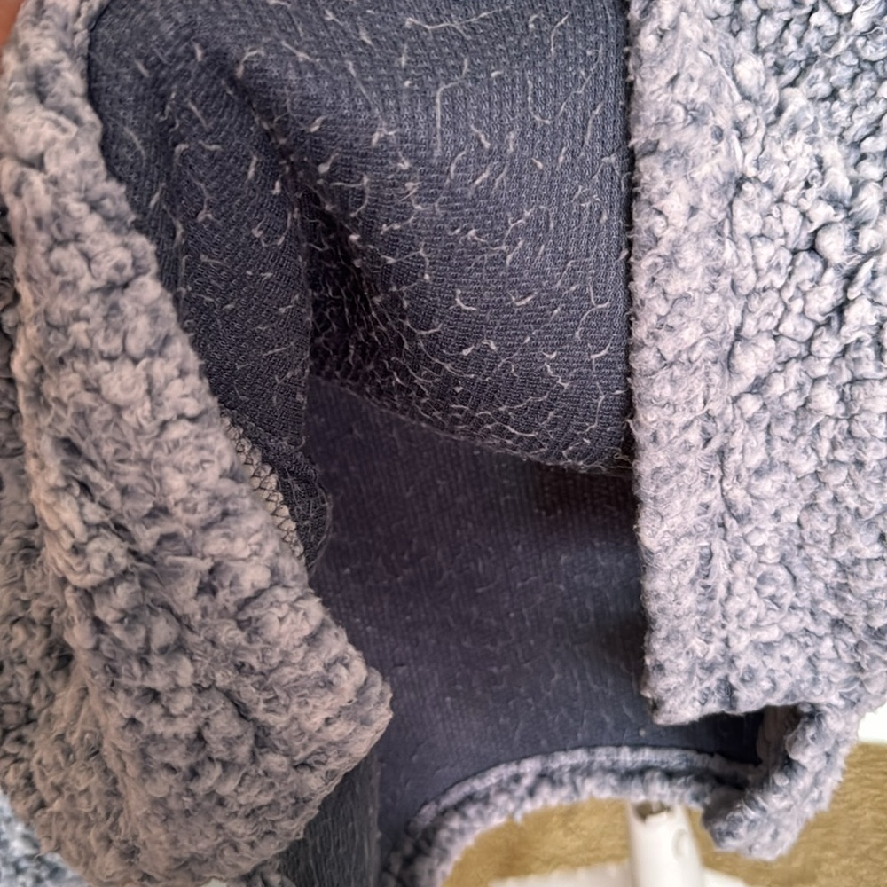 Sherpa Pullover - image 4